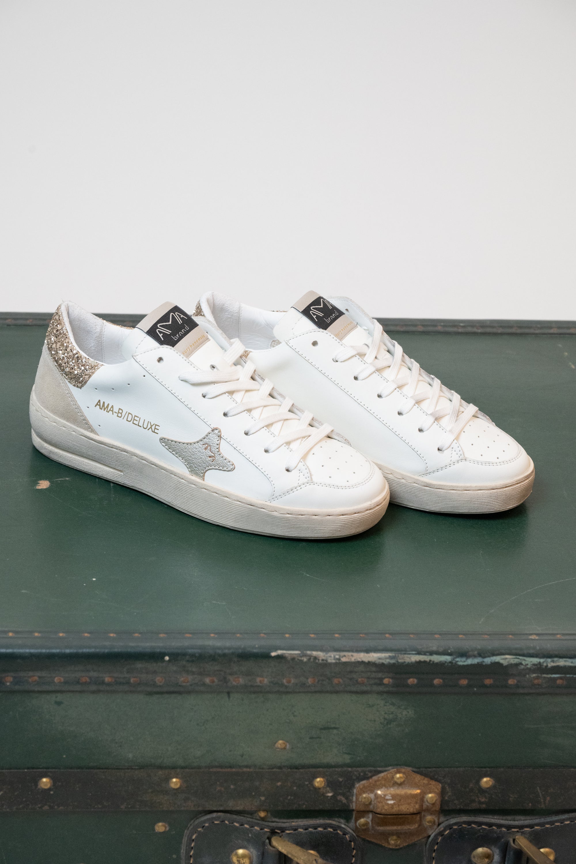 SNEAKERS AMA BRAND BIANCO/ORO