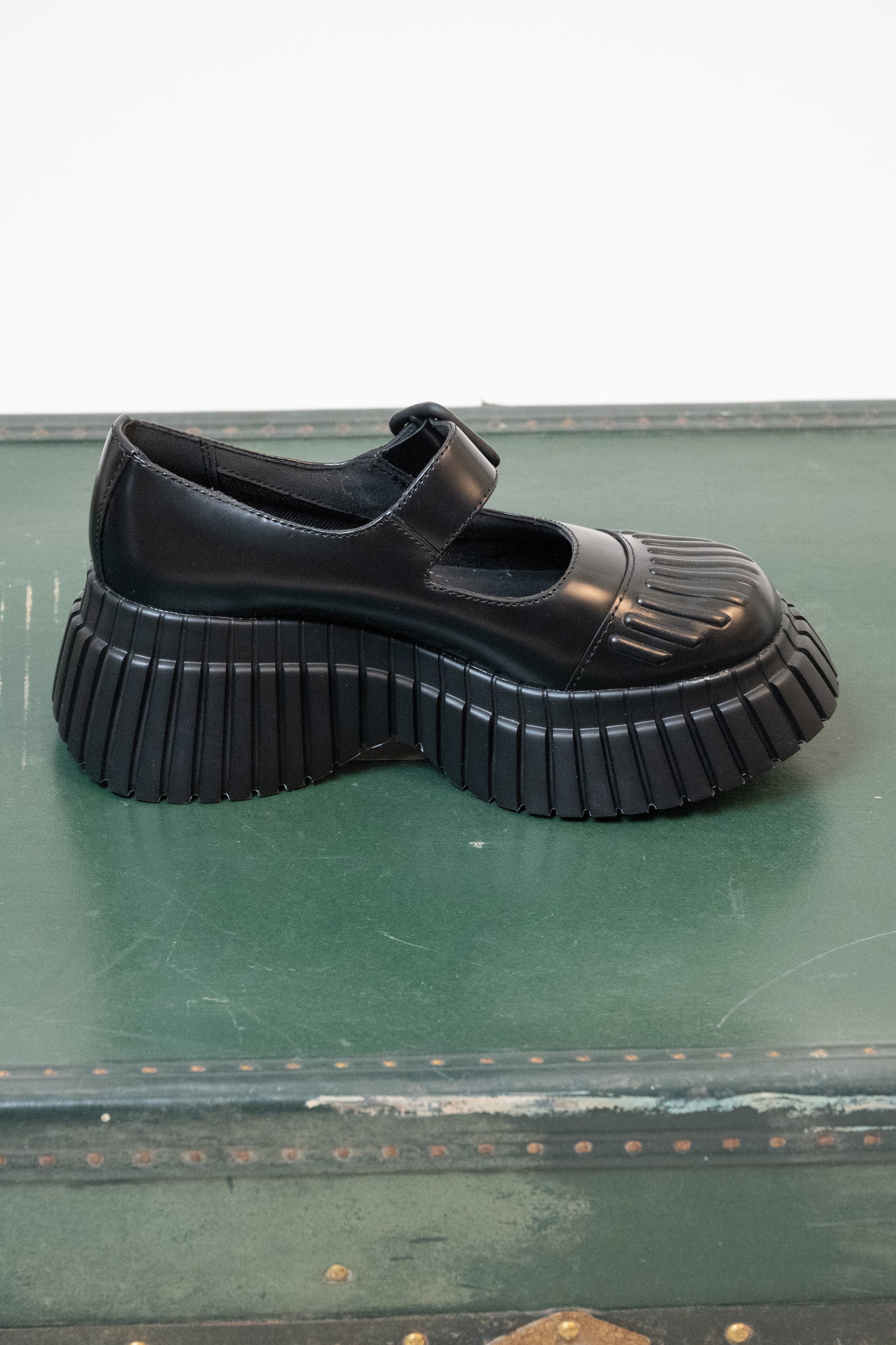 SCARPE CAMPER COLORE NERO