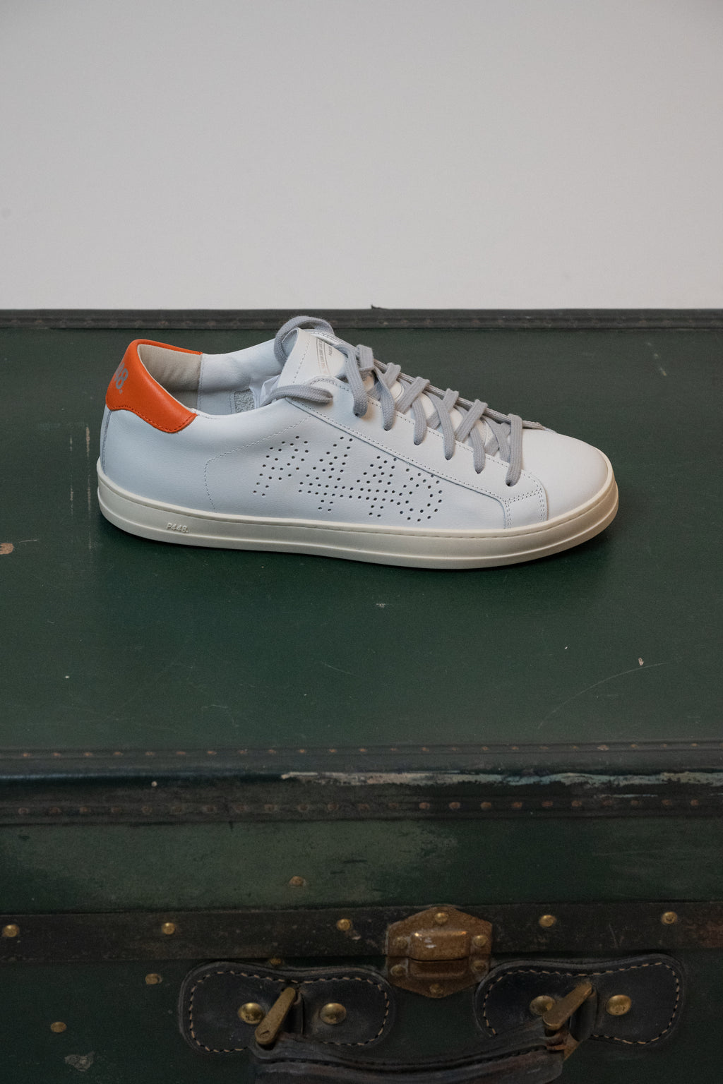 SNEAKERS P448 BIANCO GHIACCIO/ ORANGE