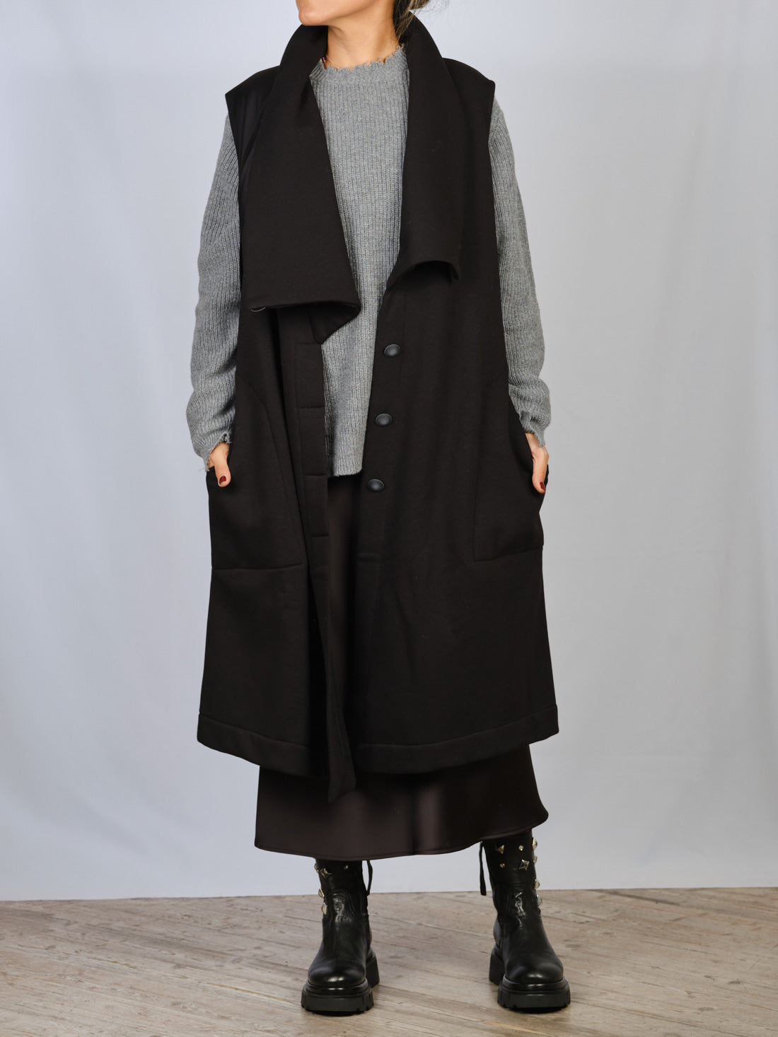 CAPPOTTO SMANICATO NERO LOTUS