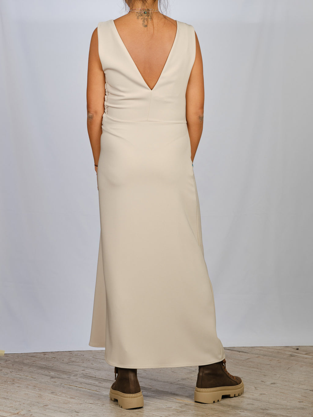 ABITO IN  RASO BEIGE IMPERIAL