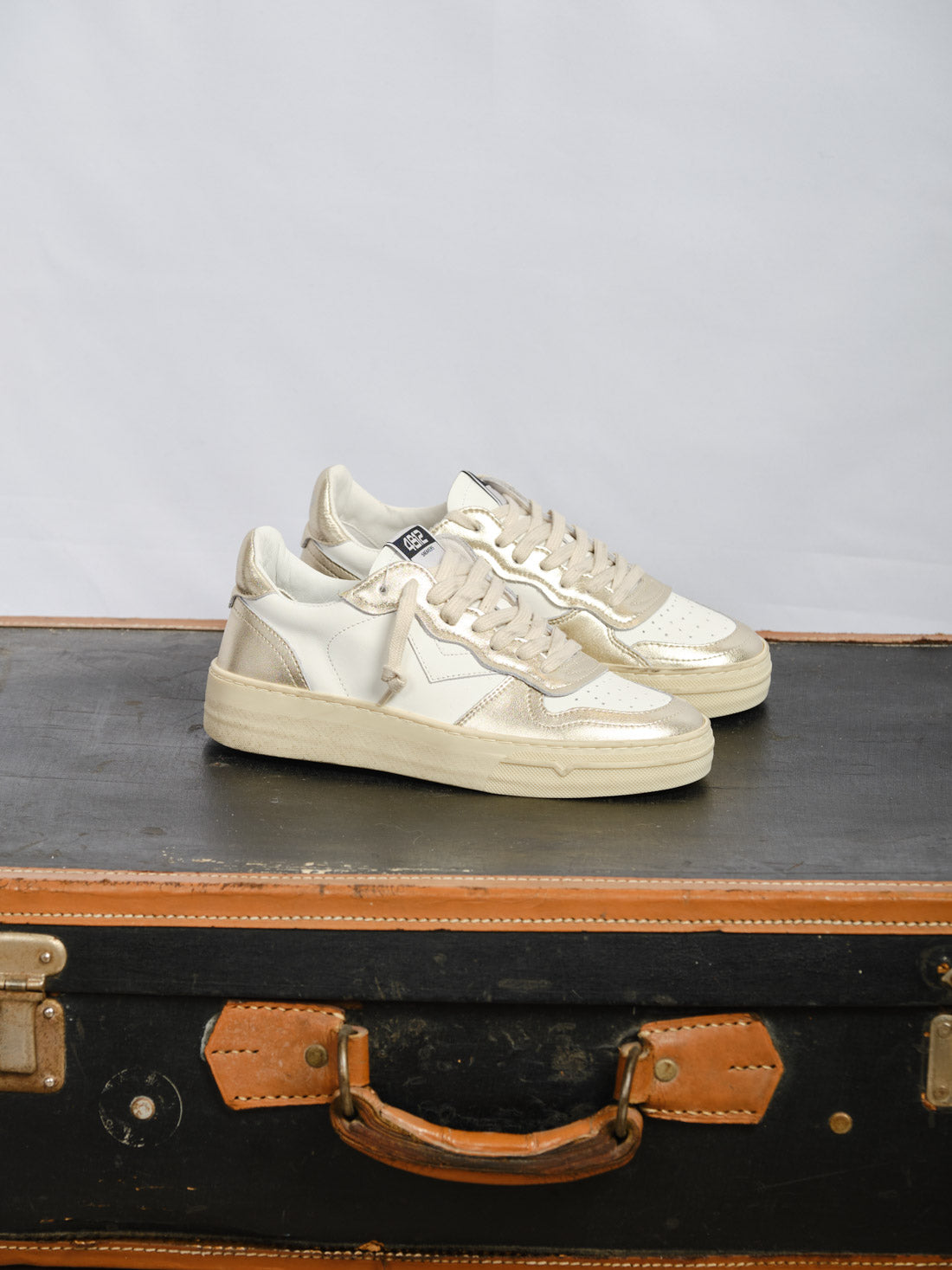 SNEAKERS BIANCA/ORO 4B12