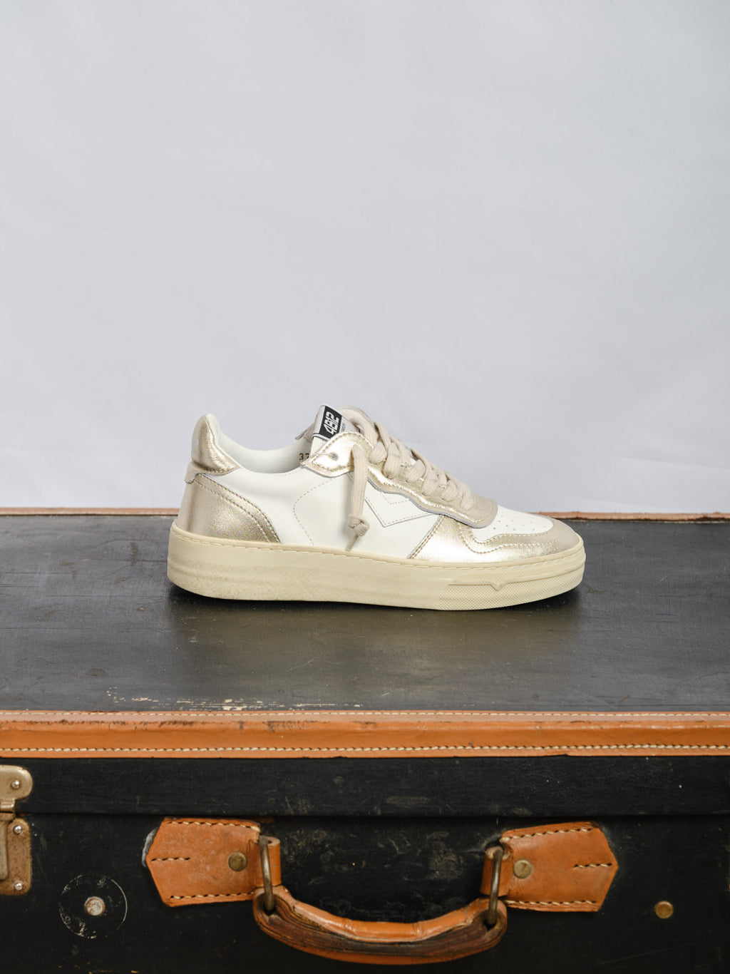 SNEAKERS BIANCA/ORO 4B12