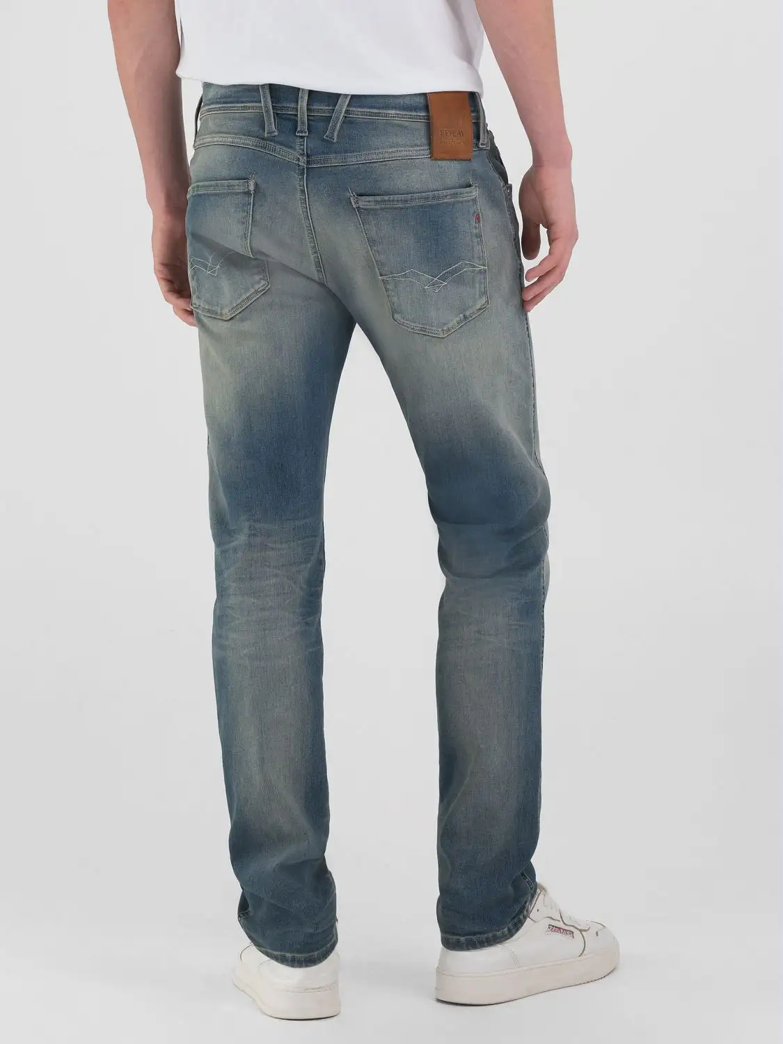 M914E 661523 009 ANBASS